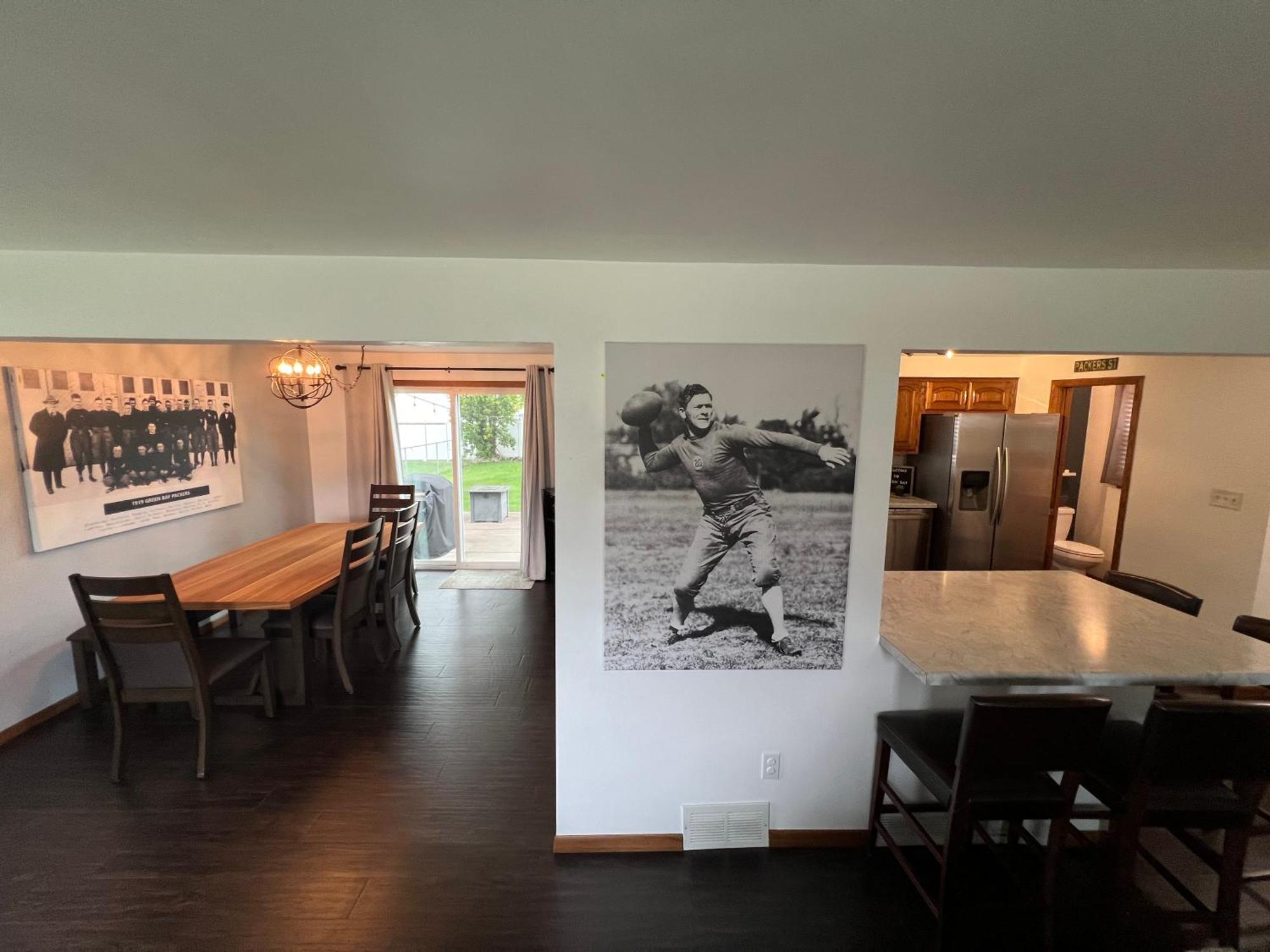 Curly'S Quarters Villa Грийн Бей Екстериор снимка